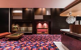 the b 赤坂（ザビー あかさか）